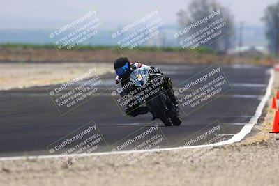 media/Jun-07-2025-TrackDaz (Sat) [[4413525952]]/B Group/220pm (Turn 9)/